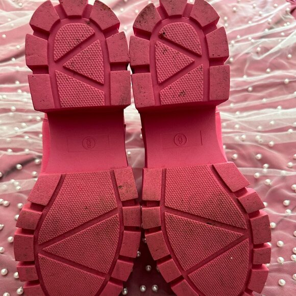 MIA Hot Pink Chelsea Platform Lug Boots Size 6 - Picture 7 of 10